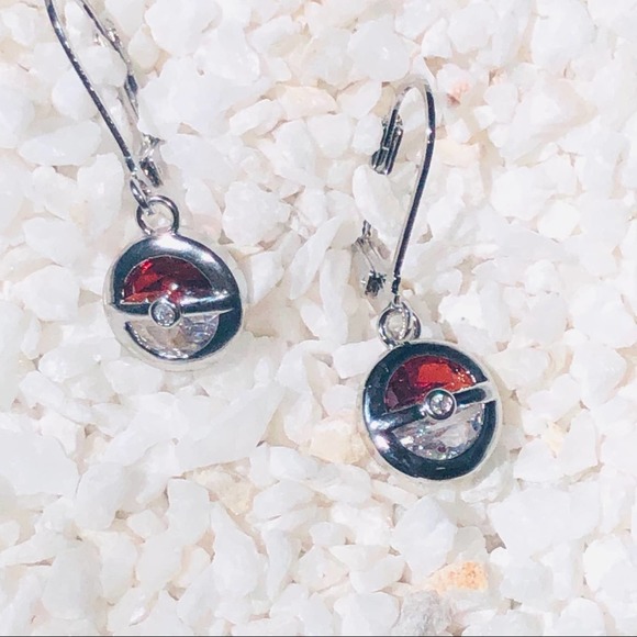 Pokémon Poke Ball earrings - Picture 4 of 10